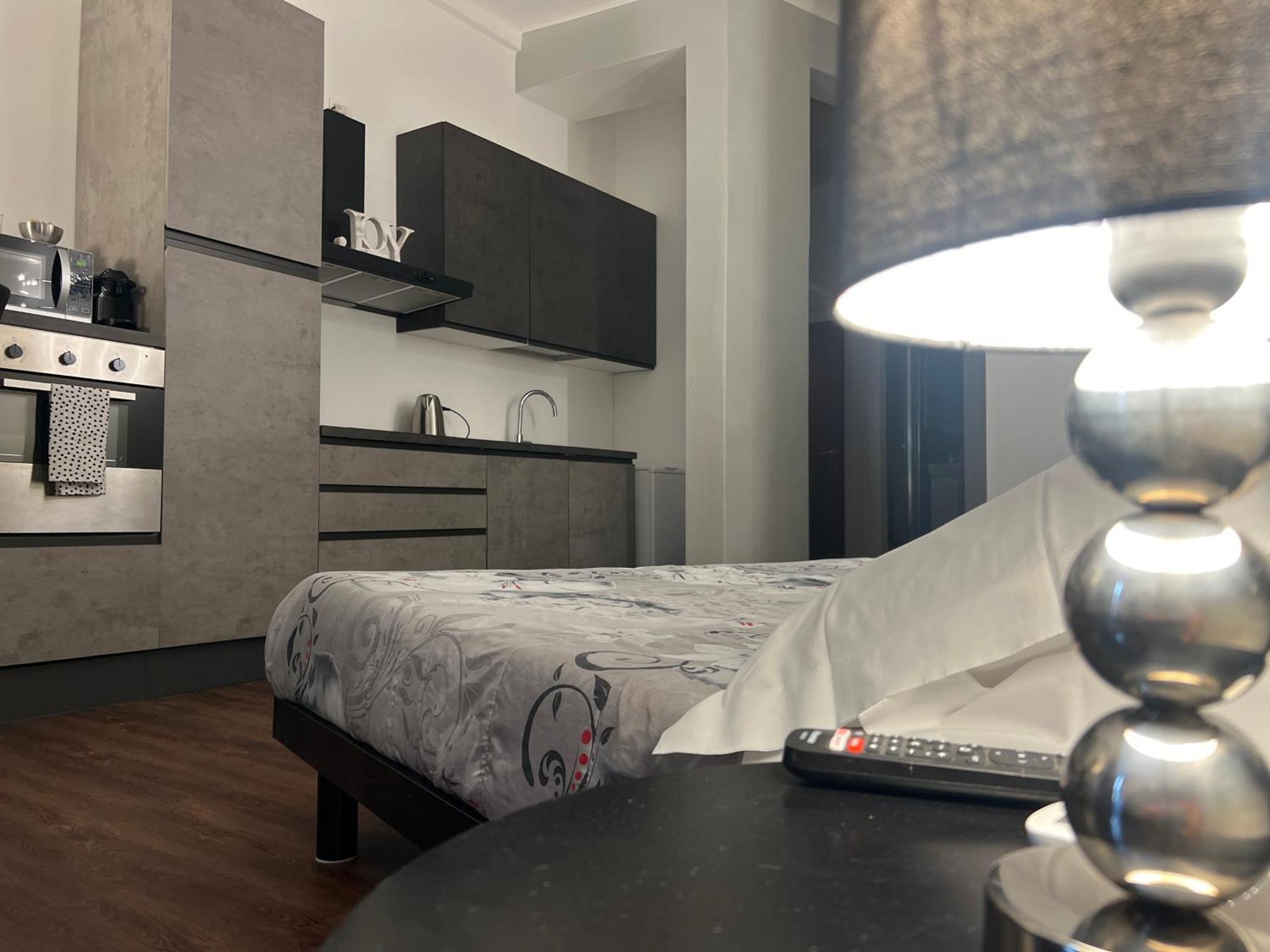 Milanoflats - New Beautiful Fully Equipped With A View Of Piazza San Camillo - 5 Minutes From Station, M2, M3, Airport Shuttle Apartment Mailand